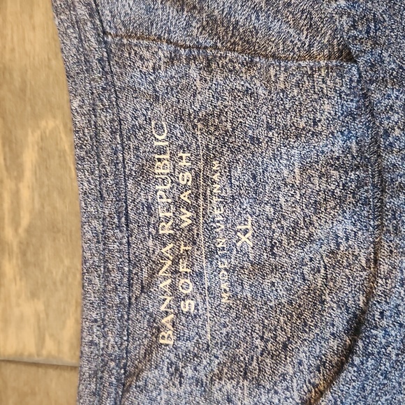 Men's Banana Republic Blue Striped Soft Wash Tee Size XL - Picture 2 of 2